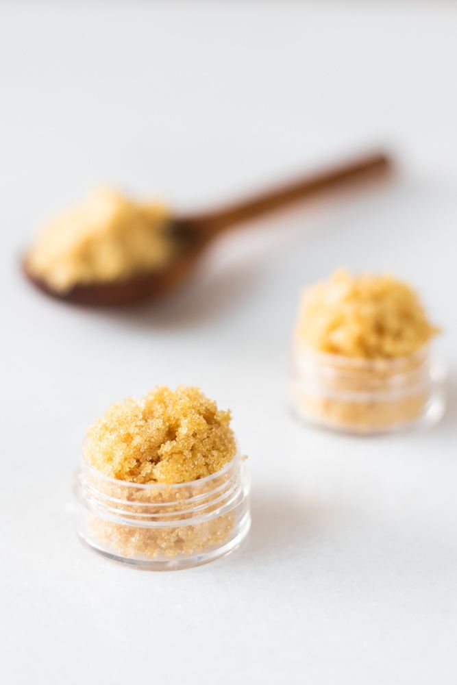 Lip scrub and lip balm combo