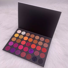 Load image into Gallery viewer, Eyeshadow palette
