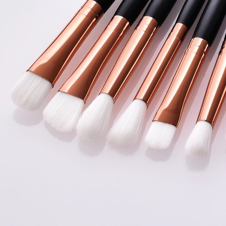 Makeup brushes